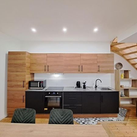 Appartamento Antibes, Duplex Lumineux Reims Esterno foto