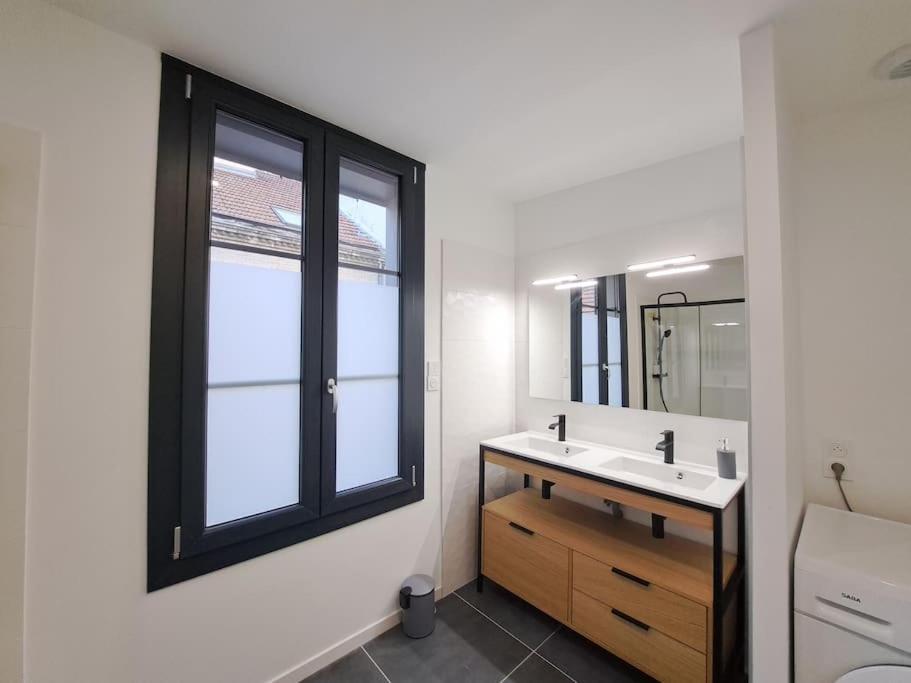 Appartamento Antibes, Duplex Lumineux Reims Esterno foto