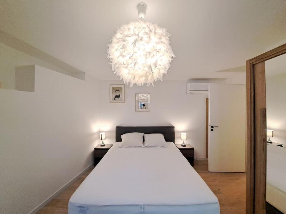 Appartamento Antibes, Duplex Lumineux Reims Esterno foto