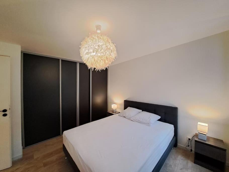Appartamento Antibes, Duplex Lumineux Reims Esterno foto