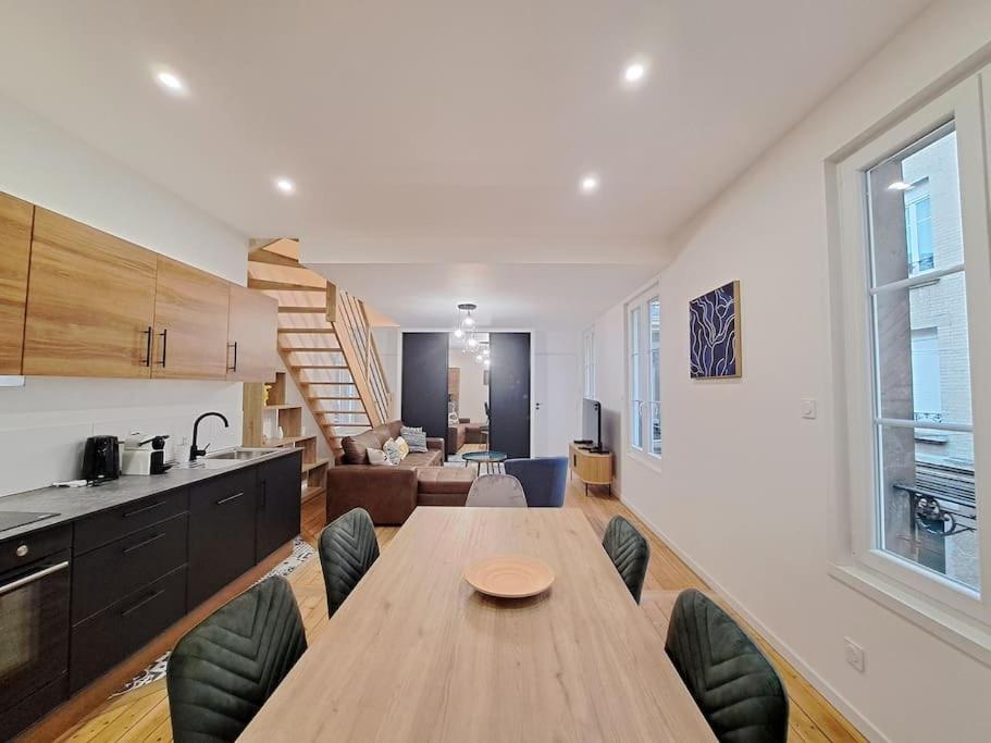 Appartamento Antibes, Duplex Lumineux Reims Esterno foto