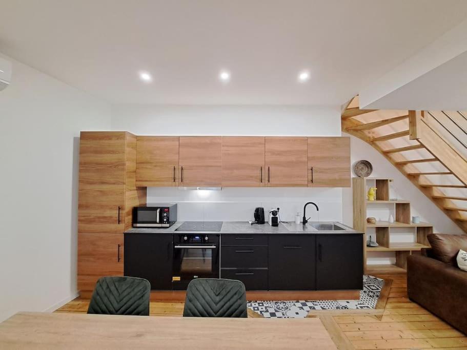 Appartamento Antibes, Duplex Lumineux Reims Esterno foto