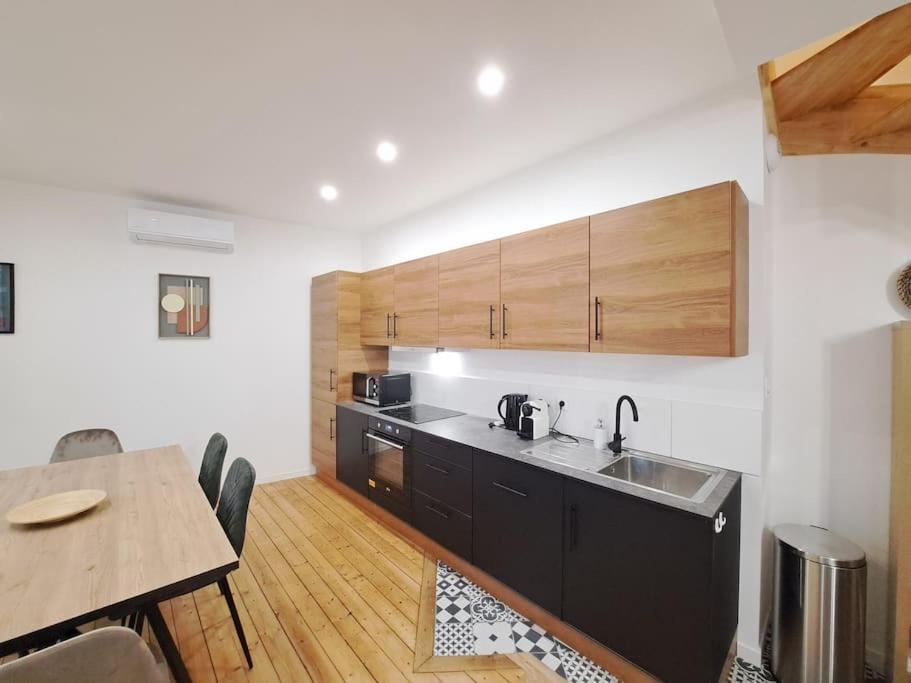 Appartamento Antibes, Duplex Lumineux Reims Esterno foto